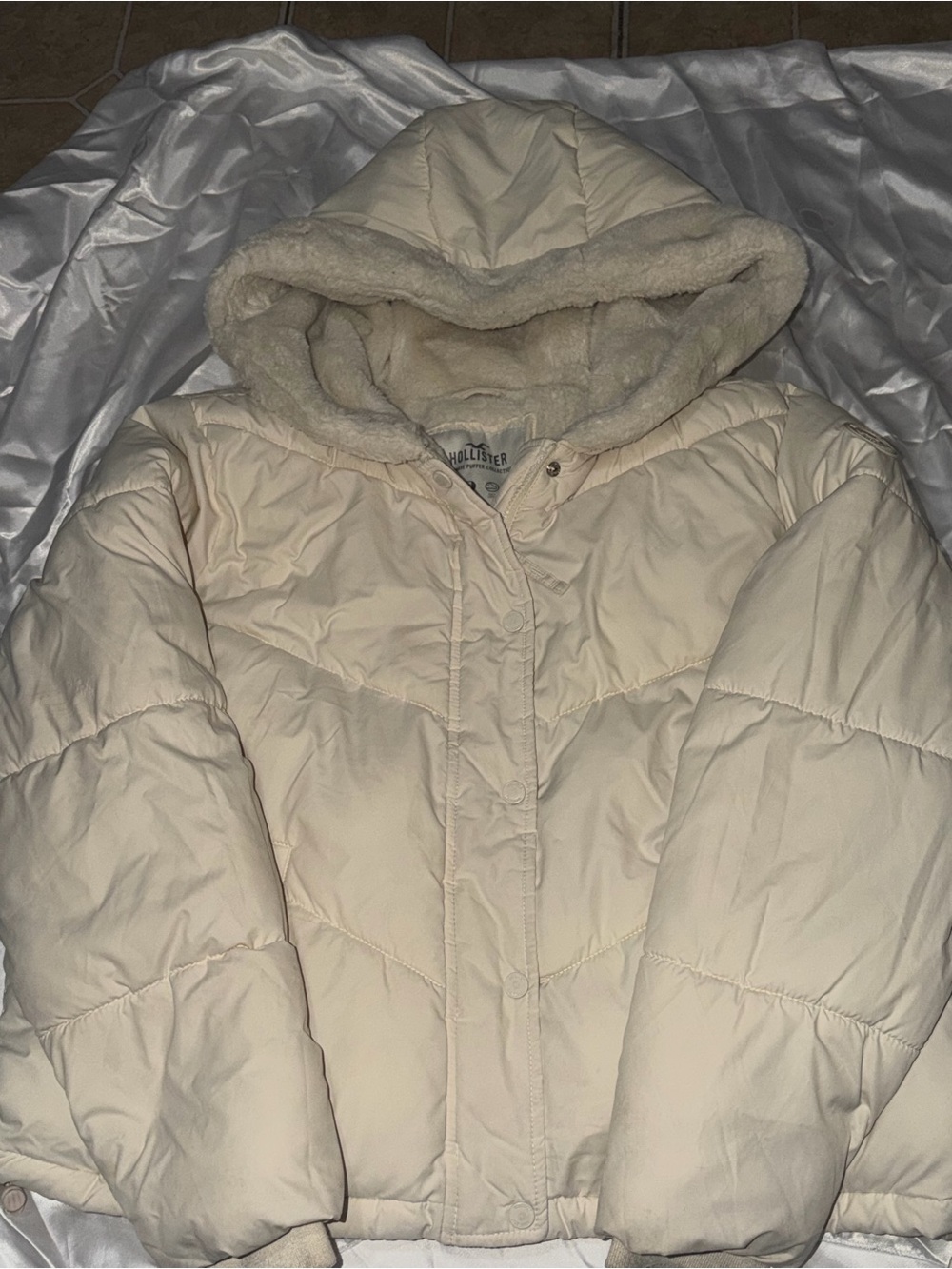 Hollister Cream Hooded Puffer Jacket with Faux-Sherpa Lining